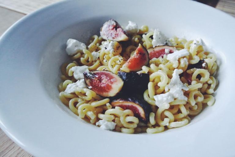 Goats Cheese and Fig Pasta